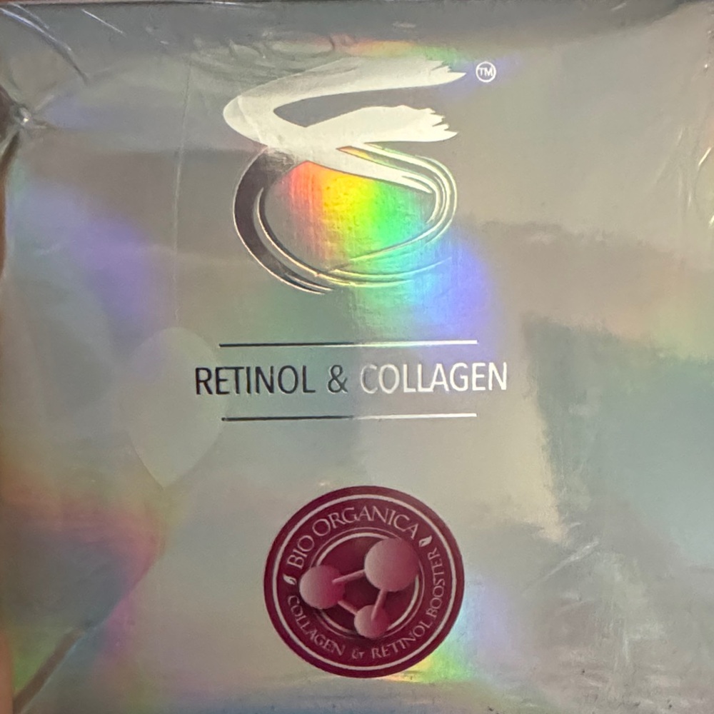 Retinol & Collagen Skincare Mask with Organic Ingredients - Silver - Picture 2 of 5